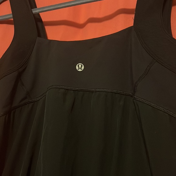 Lululemon Elevate Tank EUC 12 - Picture 4 of 5